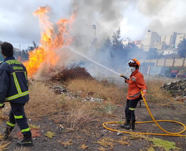 01 01 Imagen de archivo curso extinción de incendio