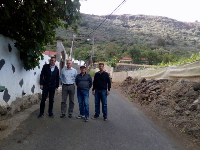 16 pp valsequillo Felipe Afonso y Domingo Cabrera con AAVV El Helechal - Carretera GC-812 Copiar