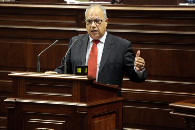 1 la gomera 270318 Casimiro Curbelo-Presupuestos 2018 Copiar