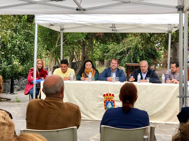 1 la gomera Casimiro Curbelo y miembros de Corporación municipal Copiar