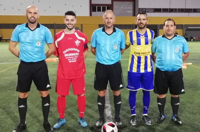 Capitanes y trió arbitral 11-10-2019
