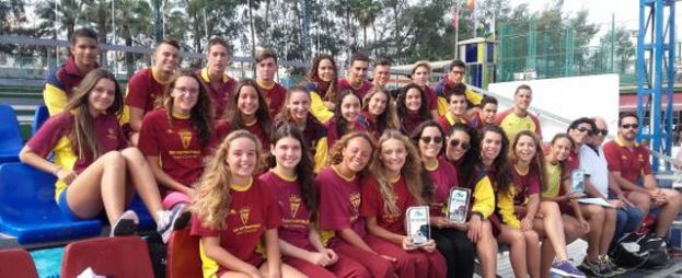 El C. N. Metropole, vencedor del Campeonato de Invierno de Nataci&oacute;n