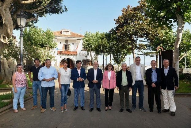 El Cabildo invierte 7 millones en Firgas, un municipio rural preocupado por los vertidos de enseres de particulares