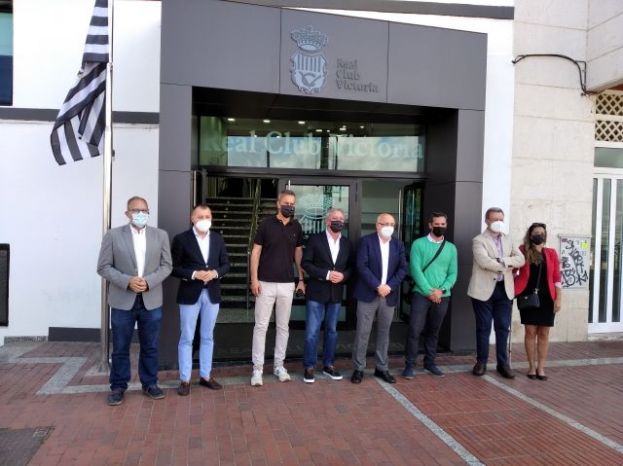El Real Club Victoria inaugura su remodelada sede tras la inversión de 550.000 euros