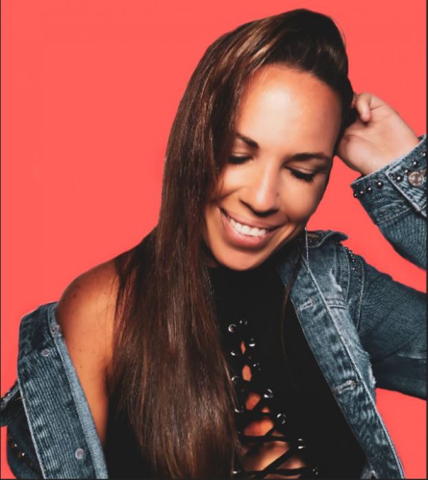 D&aacute;cil Santana abre este s&aacute;bado en la SIT la nueva edici&oacute;n del ciclo &lsquo;No solo autor&rsquo;