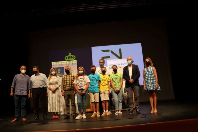 Gran Canaria vuelve a cantar sus décimas a la Virgen del Pino