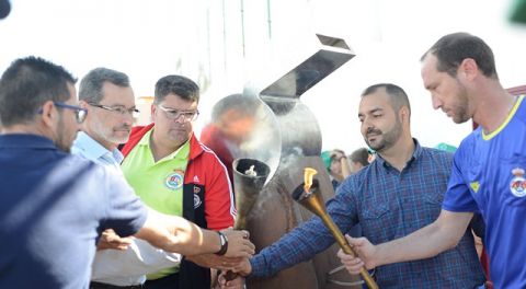 Fuerteventura: Monolito dedicado a la figura de Esteban Hernández Galván