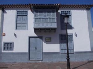 El Archivo General Insular de La Gomera acomete la organización de la Colección Documental “Luis Fernández”