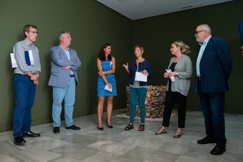 El CAAM presenta la exposici&oacute;n &lsquo;Hablando de p&aacute;jaros y flores&rsquo; de Teresa Correa
