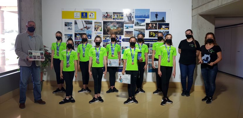 Francisco Castellano recibe al Club Daysan de gimnasia rítmica