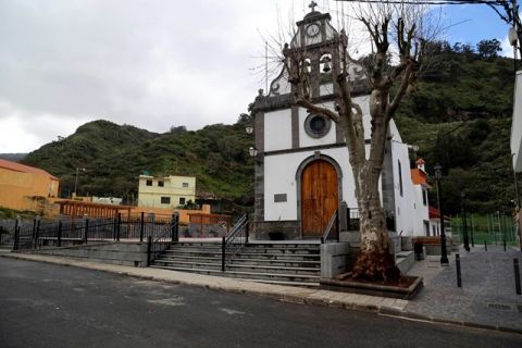 Valleseco: Terminan los trabajos de la remodelación de la Plaza de Valsendero