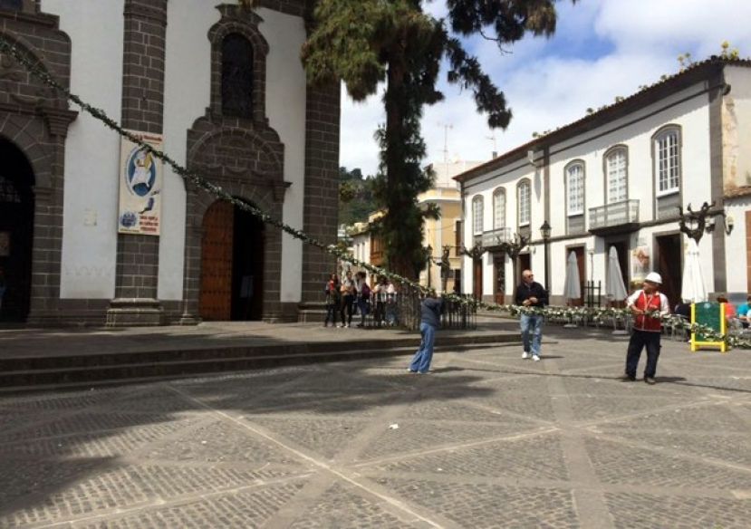 Teror y El &Aacute;lamo celebran la festividad de San Jos&eacute; y la Santa Cruz