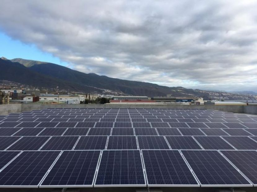 Transición Ecológica actualiza el mapa de parques fotovoltaicos y eólicos en IDECanarias
