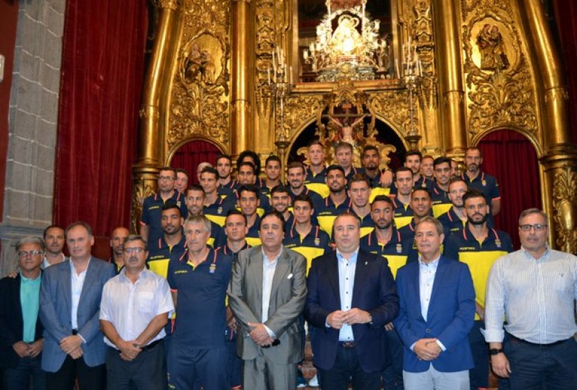 La Fiesta del Pino se viste de amarillo esta noche con el preg&oacute;n de la UD Las Palmas