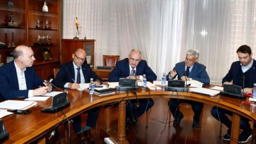 La RFEF pone fin a los "pseudofisios" que ten&iacute;an licencia como ayudantes