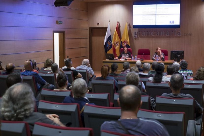 El Cabildo estudia organizar una cuarta feria de artesanía anual en Gran Canaria