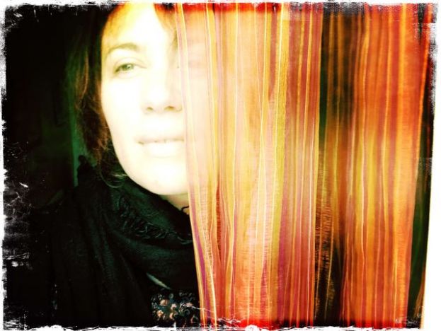 LA DISE&Ntilde;ADORA MAR&Iacute;A GONZ&Aacute;LEZ, LA REALIZADORA MERCEDES AFONSO Y LA PERIODISTA ALICIA R. MEDEROS HABLAN DE SU CONDICI&Oacute;N DE GALDOSIANAS DE A PIE