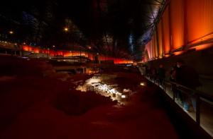 Visita nocturna acompañada de la música en vivo de Caravansar a la Cueva Pintada