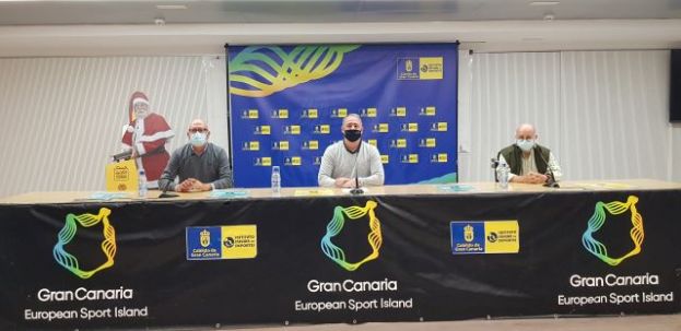 La Consejer&iacute;a de Deportes presenta la Caravana Solidaria del Deporte de Gran Canaria, para la recogida de productos navide&ntilde;os (V&iacute;deo)