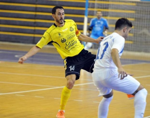 Gran Canaria Colegios Arenas se da un festín ante el Salinas Villena (1-10)