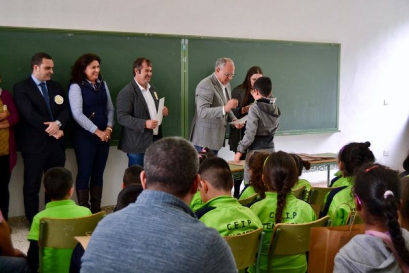 La Gomera celebra el Día Internacional del Artesano con una jornada escolar