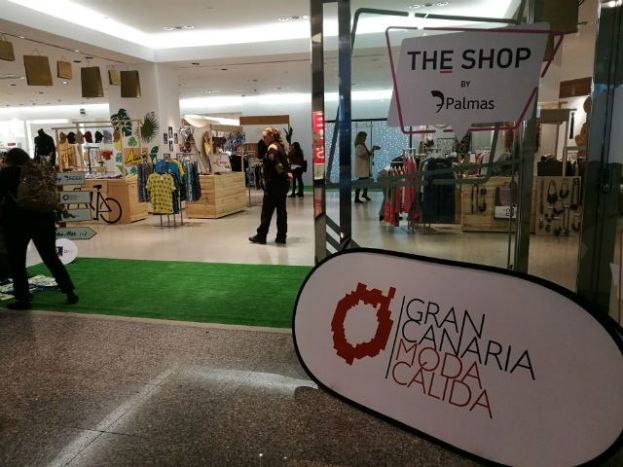 Quince firmas de Moda C&aacute;lida y ocho artesanos enamoran con sus propuestas en la tienda temporal The Shop by 7 Palmas