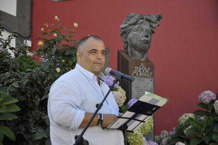 YERAY RODR&Iacute;GUEZ Y BRUNO P&Eacute;REZ, DOCTORES EN FILOLOG&Iacute;A HISP&Aacute;NICA, SE ADENTRAN EN EL UNIVERSO LITERARIO DE EUGENIO PADORNO