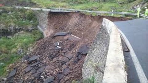 G&aacute;ldar: Se recupera el tramo de la carretera GC 220 a su paso por Los Silos