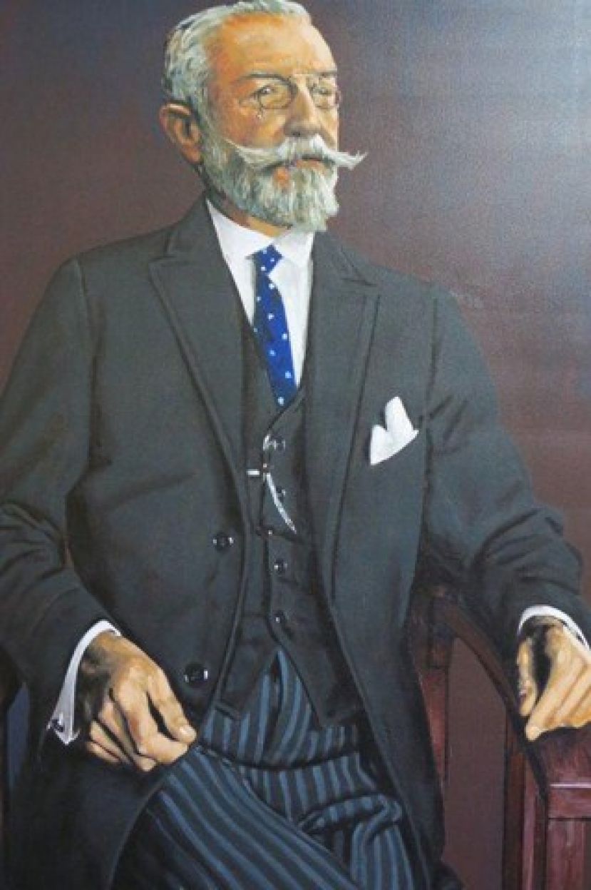 “Juan de León y Castillo es uno de los personajes más ilustres del siglo XIX...&quot;