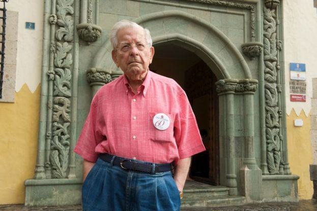 LA DIMENSI&Oacute;N DEL HISTORIADOR ANTONIO DE BETHENCOURT REVISADA EN EL N&Uacute;MERO 65 DEL &lsquo;ANUARIO DE ESTUDIOS ATL&Aacute;NTICOS&rsquo;