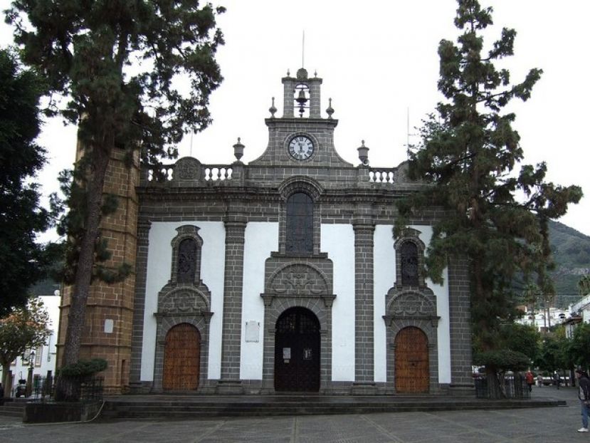 NC- CC tacha de abusivos los impuestos de veh&iacute;culos en Teror