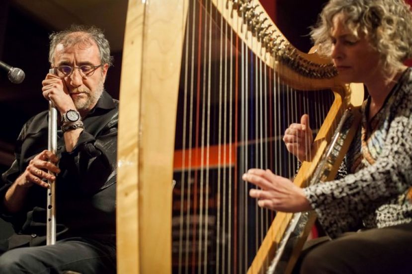 La Casa de Col&oacute;n se llena de los sonidos desconocidos de Armenia y de los c&aacute;lidos acordes sefard&iacute;es con el grupo &lsquo;El mantel de Noa&rsquo;