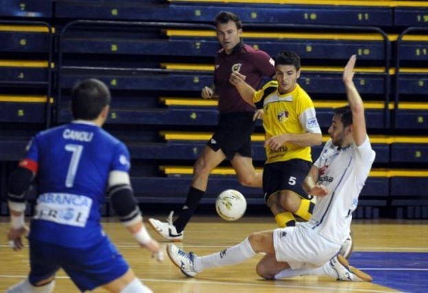 El Gran Canaria FS golea, aunque sufri&oacute; ante O Parrulo Ferrol (4-1)