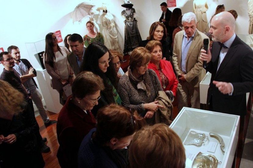 Nueva visita guiada a la exposición ‘La moda en tiempos de Galdós’