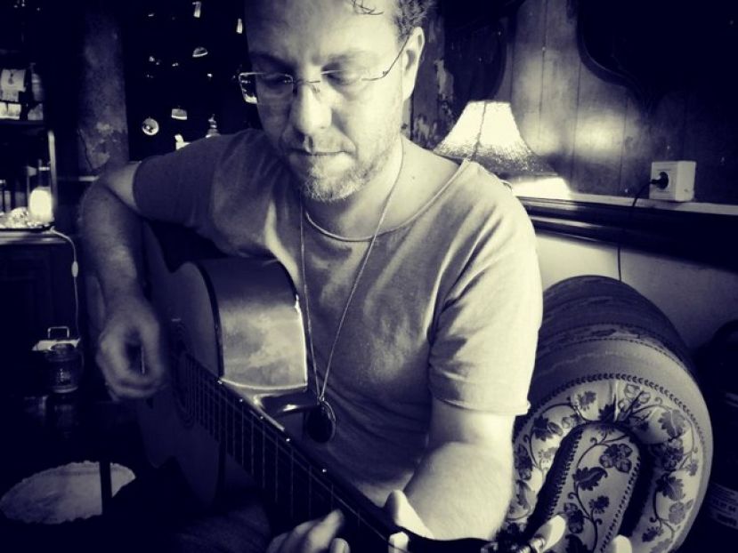 Jorge Santana: &ldquo;Mi m&uacute;sica est&aacute; envuelta por un concepto humanitario de la existencia&rdquo;