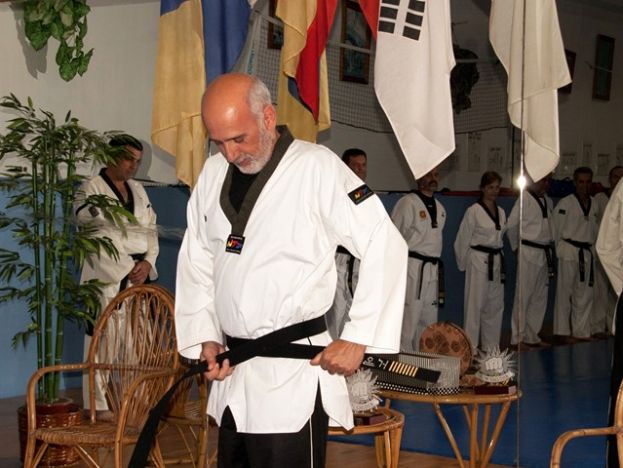 Taekwondo: Reconocimiento Nacional al M&eacute;rito Deportivo para el Maestro Miguel Bueno