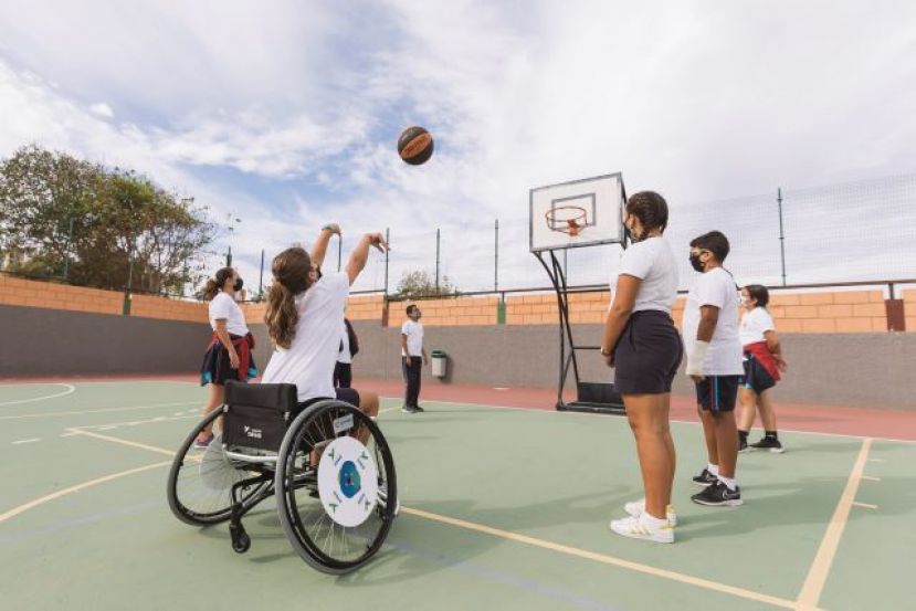Fundación DISA apuesta por el deporte adaptado en los centros de Canarias
