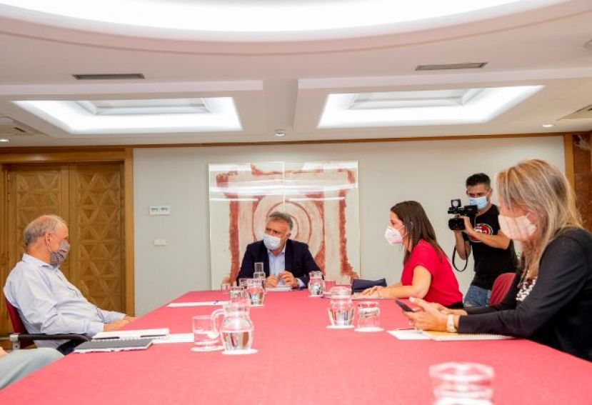 El Gobierno y el grupo TUI destacan la oportunidad de salvar la temporada alta