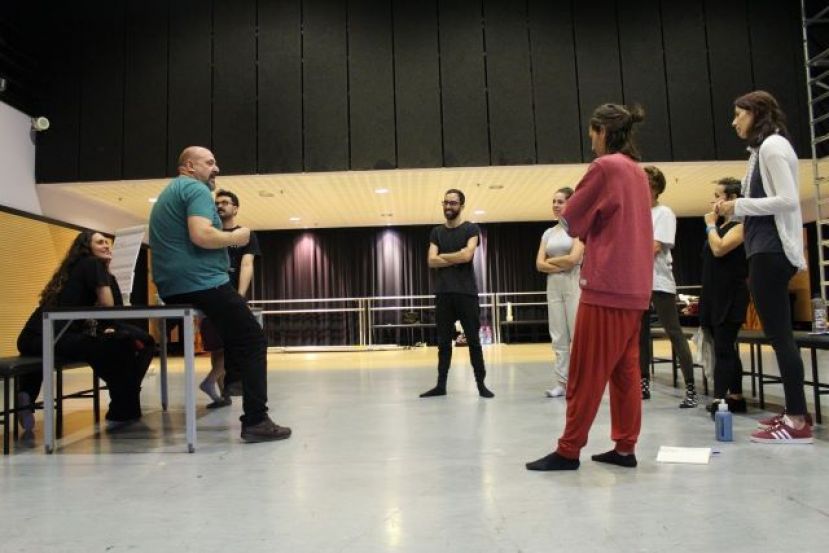 Mariano Llorente imparte un taller de dramaturgia actoral en el P&eacute;rez Gald&oacute;s