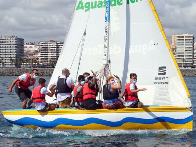 La Vela Latina Canaria integra a menores migrantes no acompa&ntilde;ados