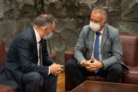 El presidente de Canarias se re&uacute;ne con el secretario de Estado para la Agenda 2030