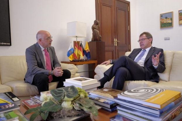 Morales presenta al embajador de Alemania en España el proyecto de diversificación económica de Gran Canaria
