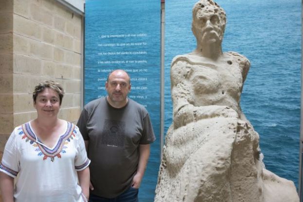 LAILA RIPOLL Y MARIANO LLORENTE VISITAN LA CASA-MUSEO P&Eacute;REZ GALD&Oacute;S DE CARA A SUS DOS NUEVOS PROYECTOS TEATRALES