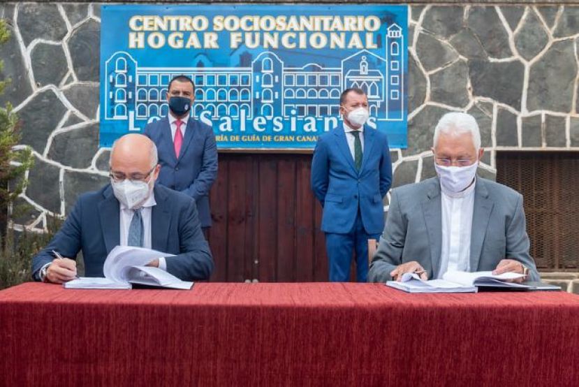 Guía: Día histórico con la firma de la cesión del Colegio de los Salesianos al Cabildo
