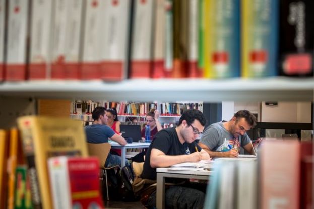 Convocatoria de subvenciones para la adquisici&oacute;n de fondos bibliogr&aacute;ficos
