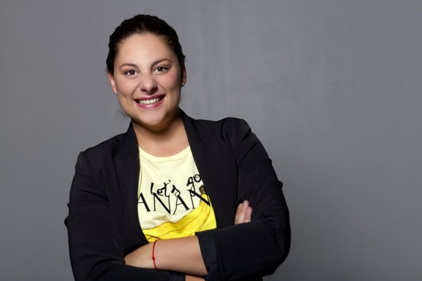 Omayra Cazorla lleva su &ldquo;Gracias, Un Beso&rdquo; al Centro Cultural Maspalomas