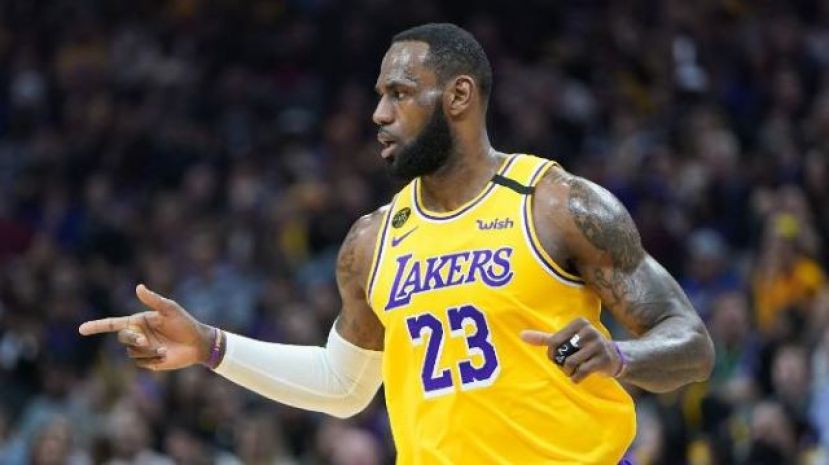 LeBron James carga contra la NBA por mantener el Partido de las Estrellas