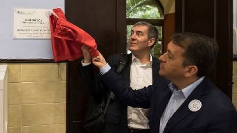 Fernando Clavijo inaugura la biblioteca escolar del CEIP Isabel La Cat&oacute;lica