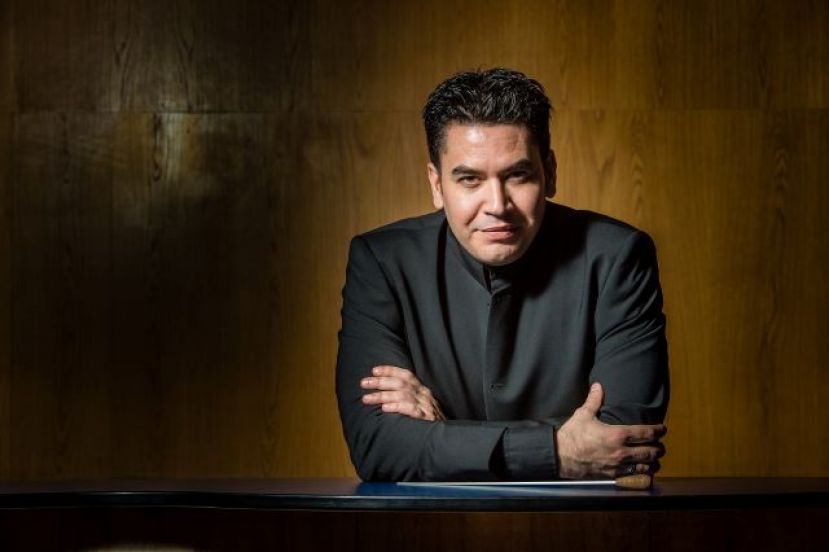 EL DIRECTOR GRANCANARIO RAFAEL S&Aacute;NCHEZ-ARA&Ntilde;A SE PRESENTA EN LA TEMPORADA DE ABONO DE LA OFGC