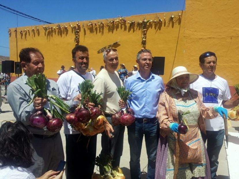 Gáldar celebra la Fiesta de las cebollas rojas y blancas de Piso Firme y Las Rosas